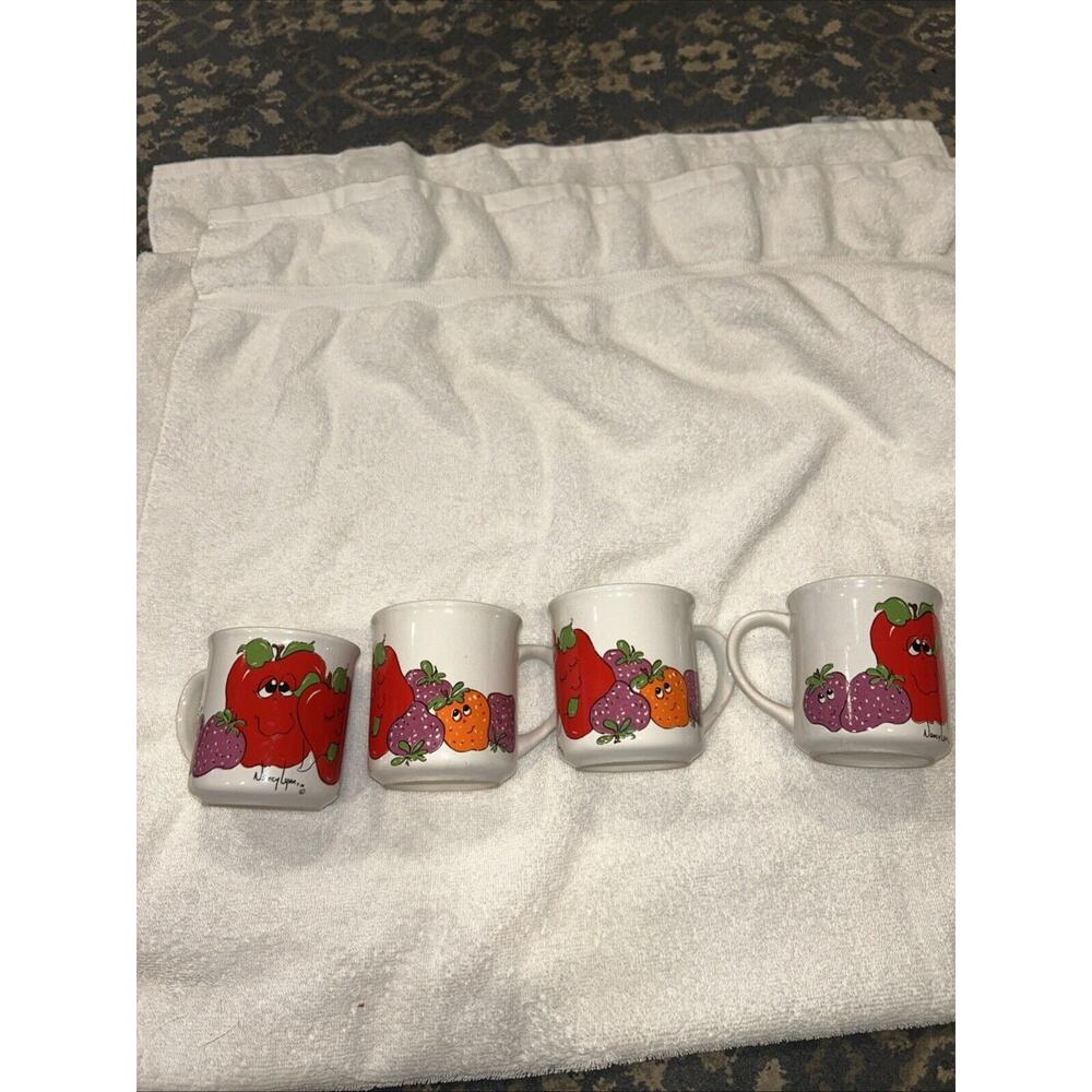 VINTAGE (4) Nancy Lynn Anthropomorphic Happy Fruit Coffee Mugs Apples Berries